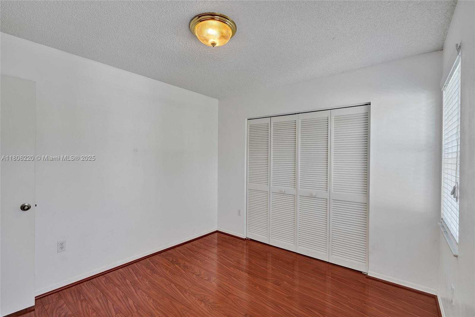 Small Image of 3910 FERN FOREST RD, Cooper City Number 28