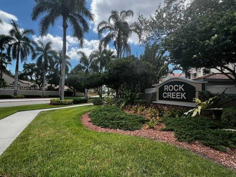 Small Image of 3910 FERN FOREST RD, Cooper City Number 3