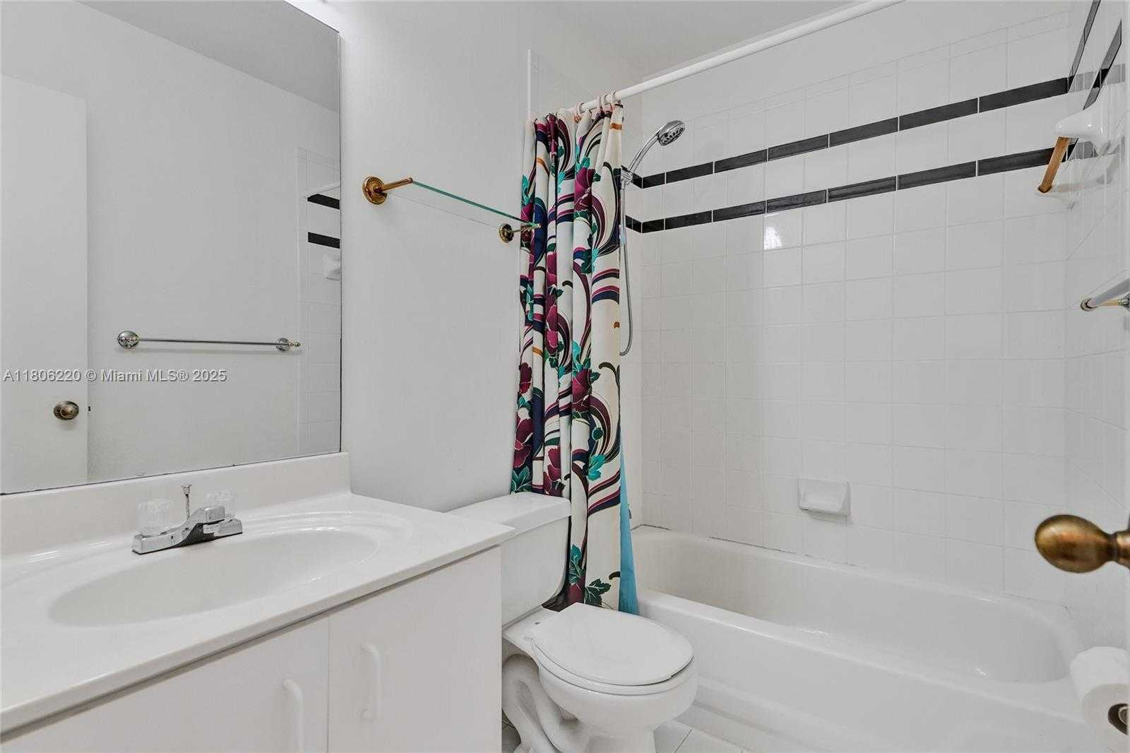 Small Image of 3910 FERN FOREST RD, Cooper City Number 30