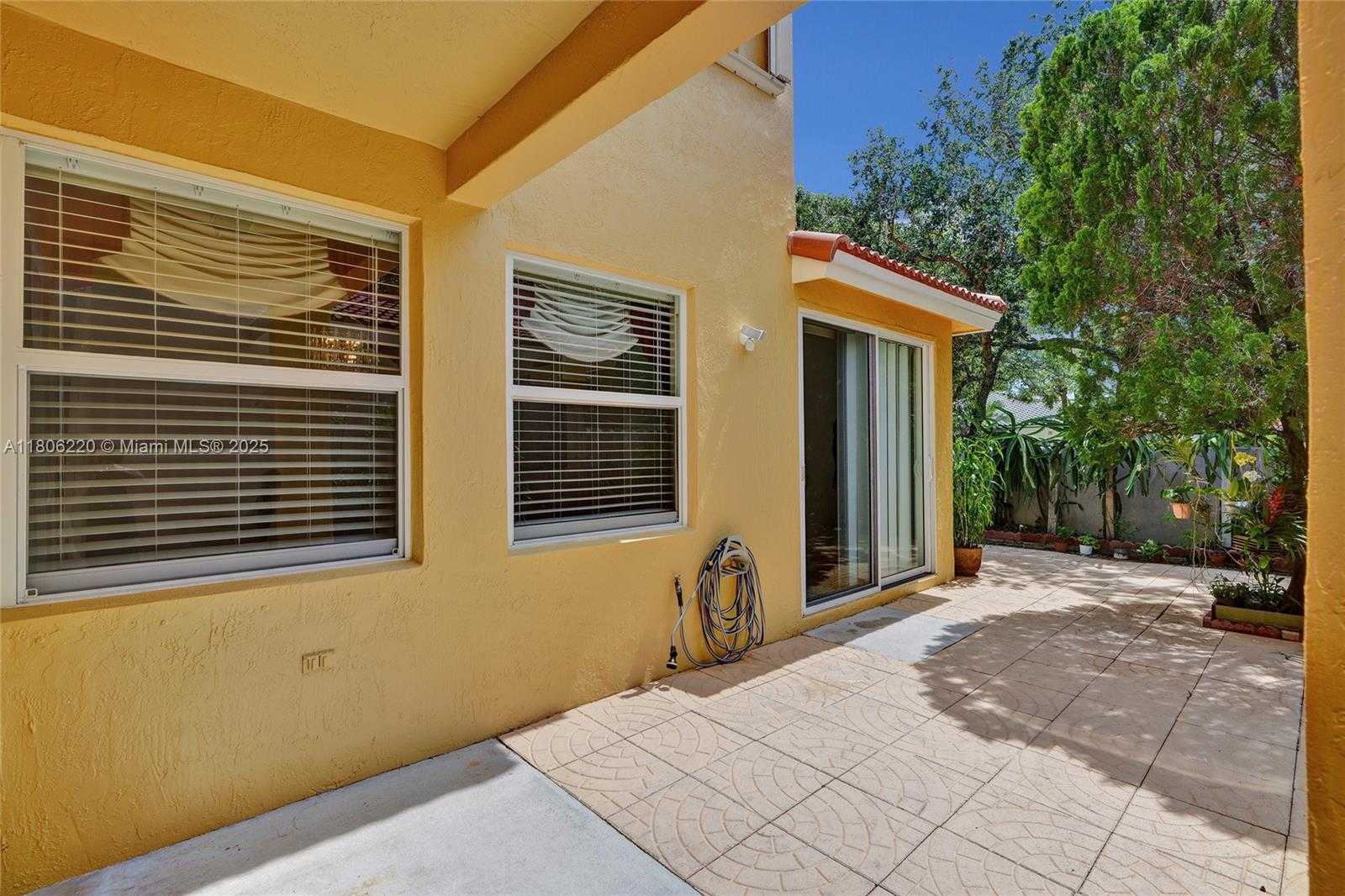Small Image of 3910 FERN FOREST RD, Cooper City Number 33