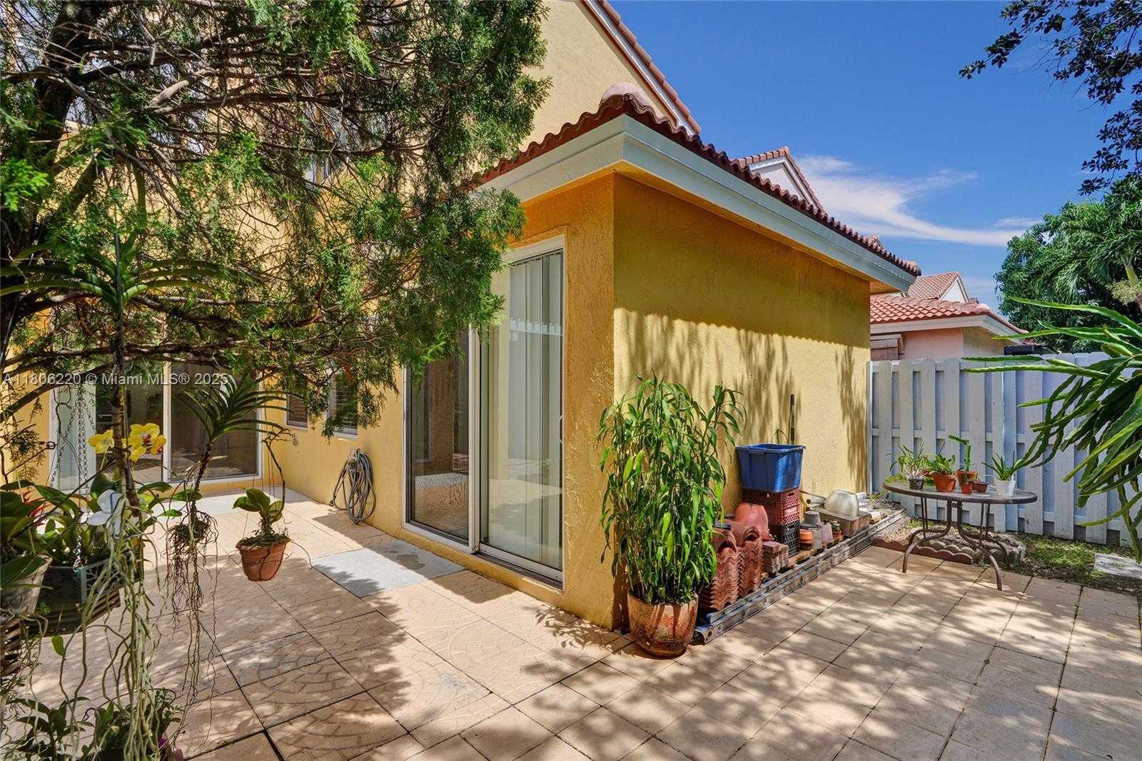 Small Image of 3910 FERN FOREST RD, Cooper City Number 34