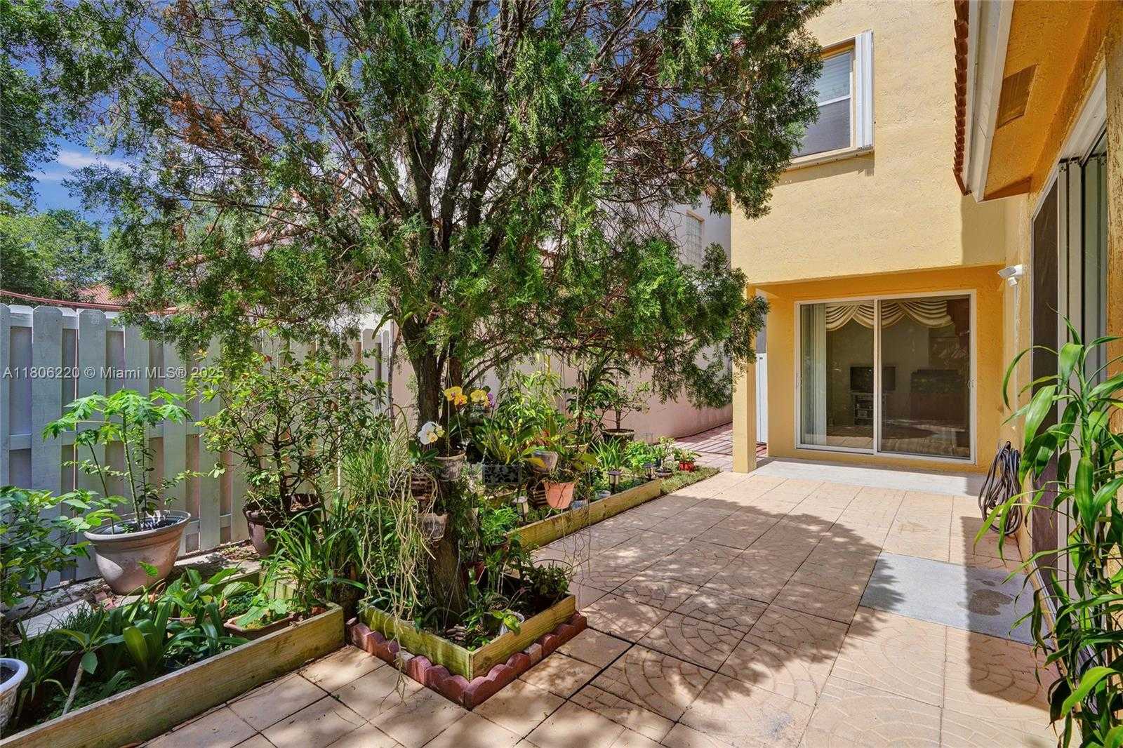 Small Image of 3910 FERN FOREST RD, Cooper City Number 35