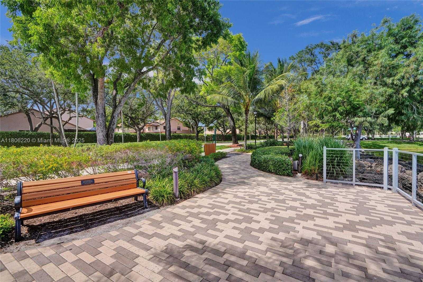 Small Image of 3910 FERN FOREST RD, Cooper City Number 41