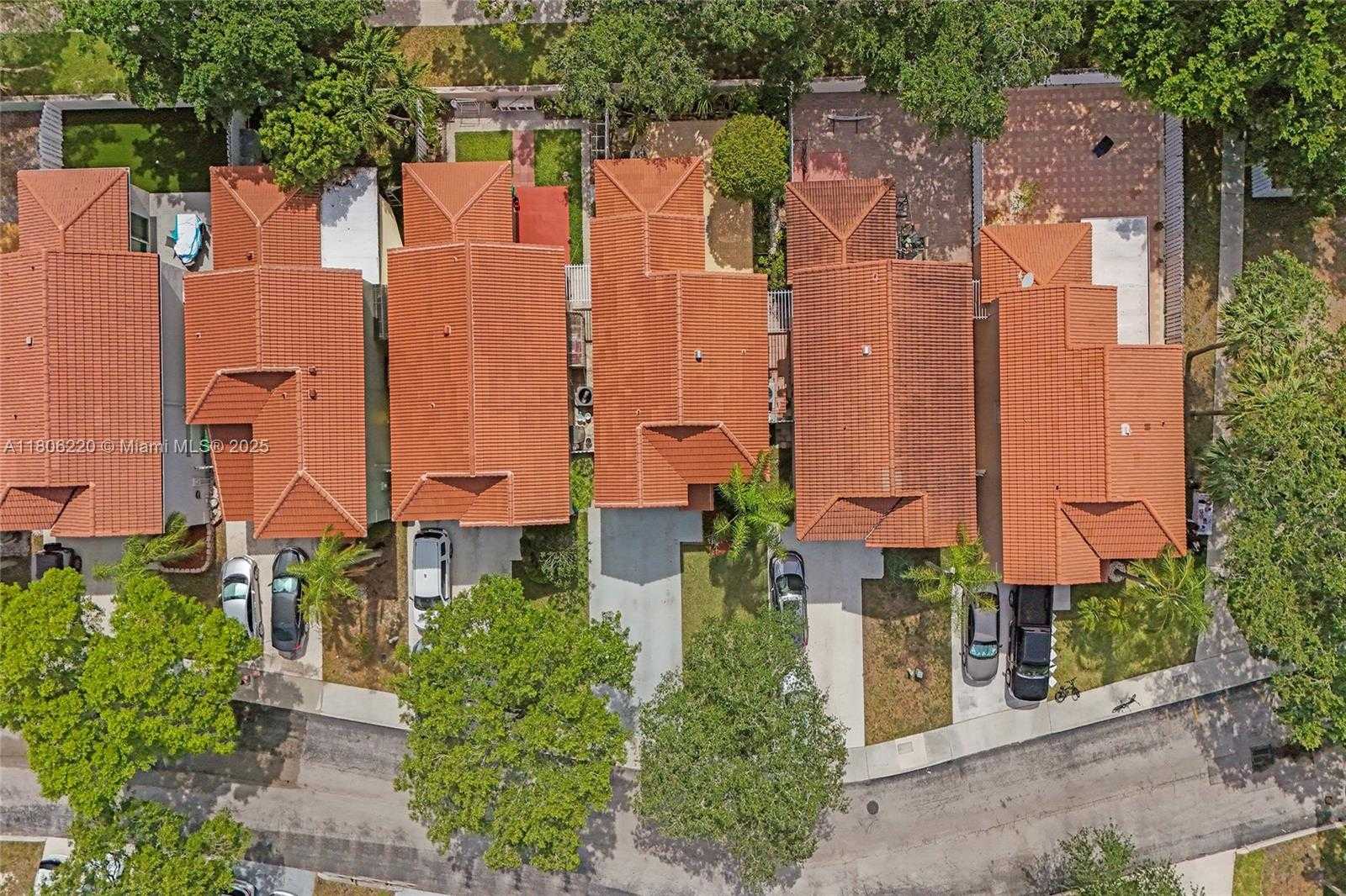 Small Image of 3910 FERN FOREST RD, Cooper City Number 46
