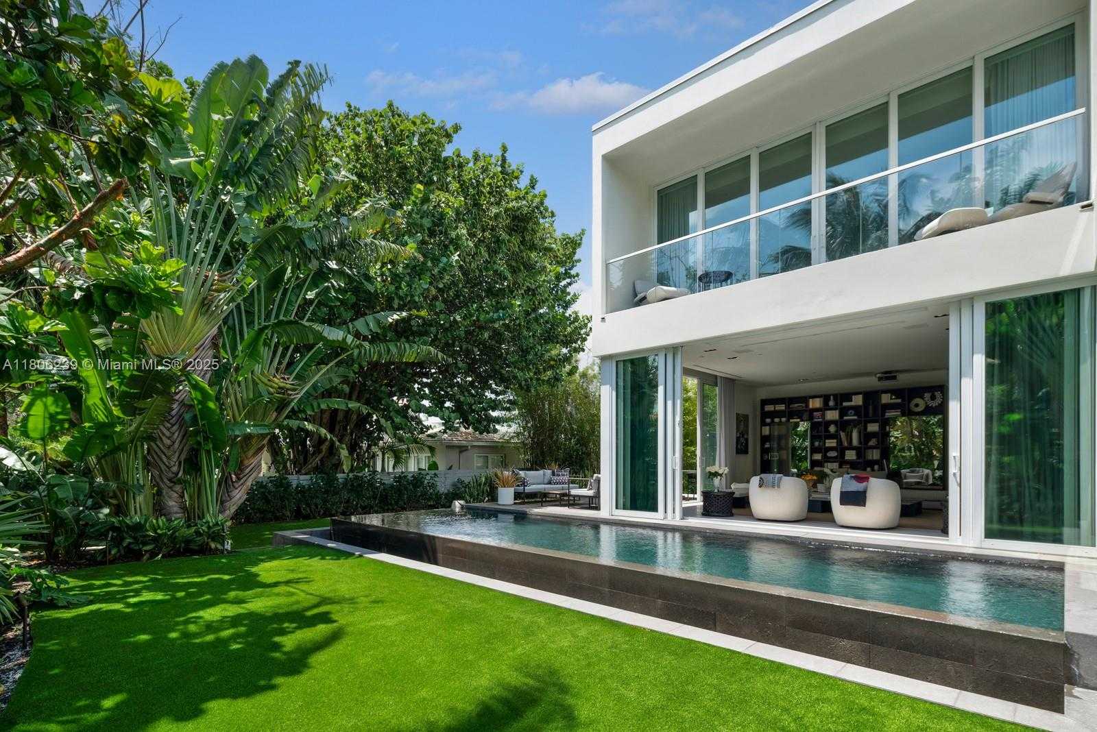 Small Image of 4700 NORTH MERIDIAN AVE, Miami Beach Number 10