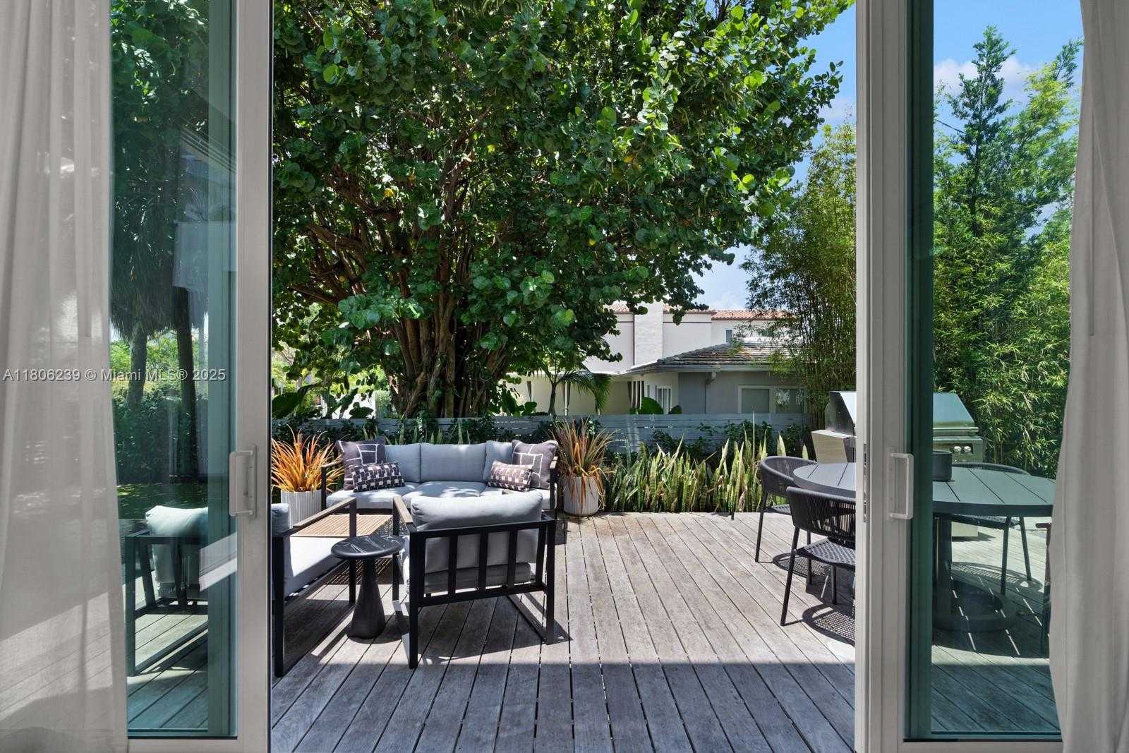 Small Image of 4700 NORTH MERIDIAN AVE, Miami Beach Number 26