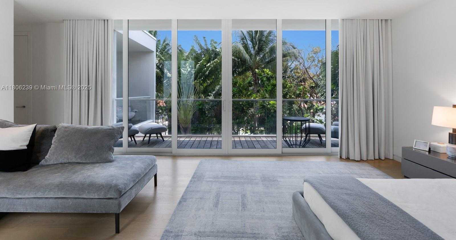 Small Image of 4700 NORTH MERIDIAN AVE, Miami Beach Number 33