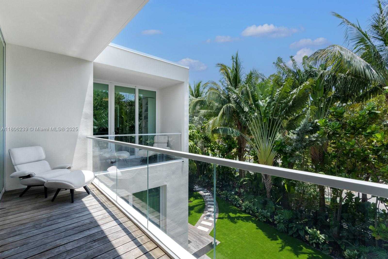 Small Image of 4700 NORTH MERIDIAN AVE, Miami Beach Number 36
