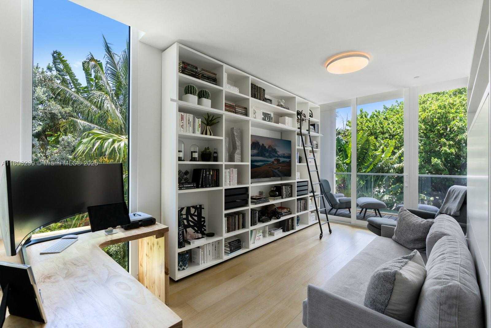 Small Image of 4700 NORTH MERIDIAN AVE, Miami Beach Number 44