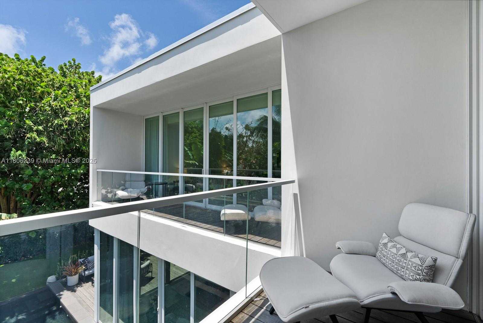 Small Image of 4700 NORTH MERIDIAN AVE, Miami Beach Number 48