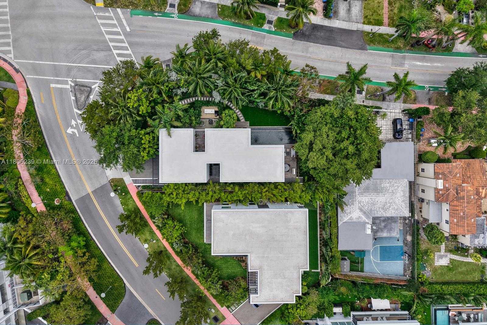Small Image of 4700 NORTH MERIDIAN AVE, Miami Beach Number 53