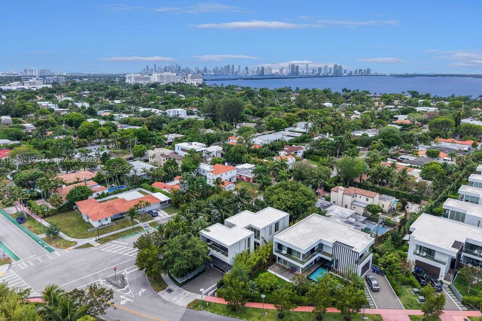 Small Image of 4700 NORTH MERIDIAN AVE, Miami Beach Number 54