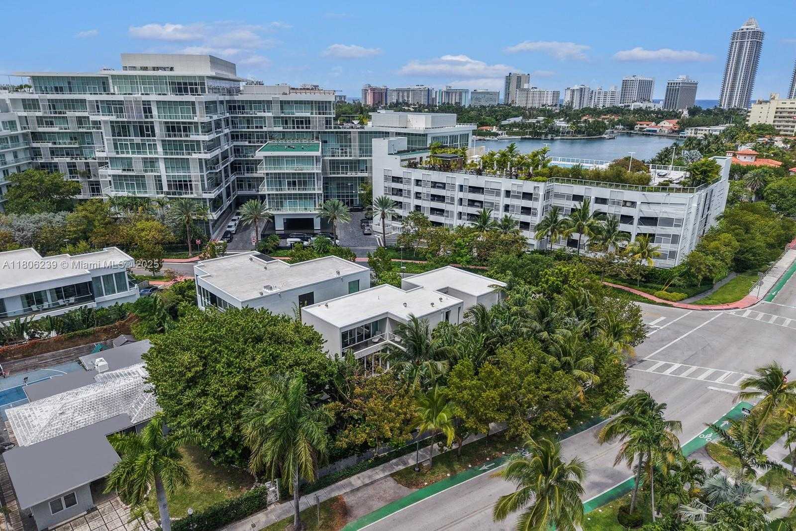 Small Image of 4700 NORTH MERIDIAN AVE, Miami Beach Number 55