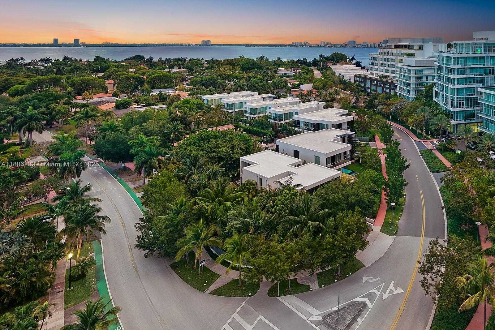 Small Image of 4700 NORTH MERIDIAN AVE, Miami Beach Number 56