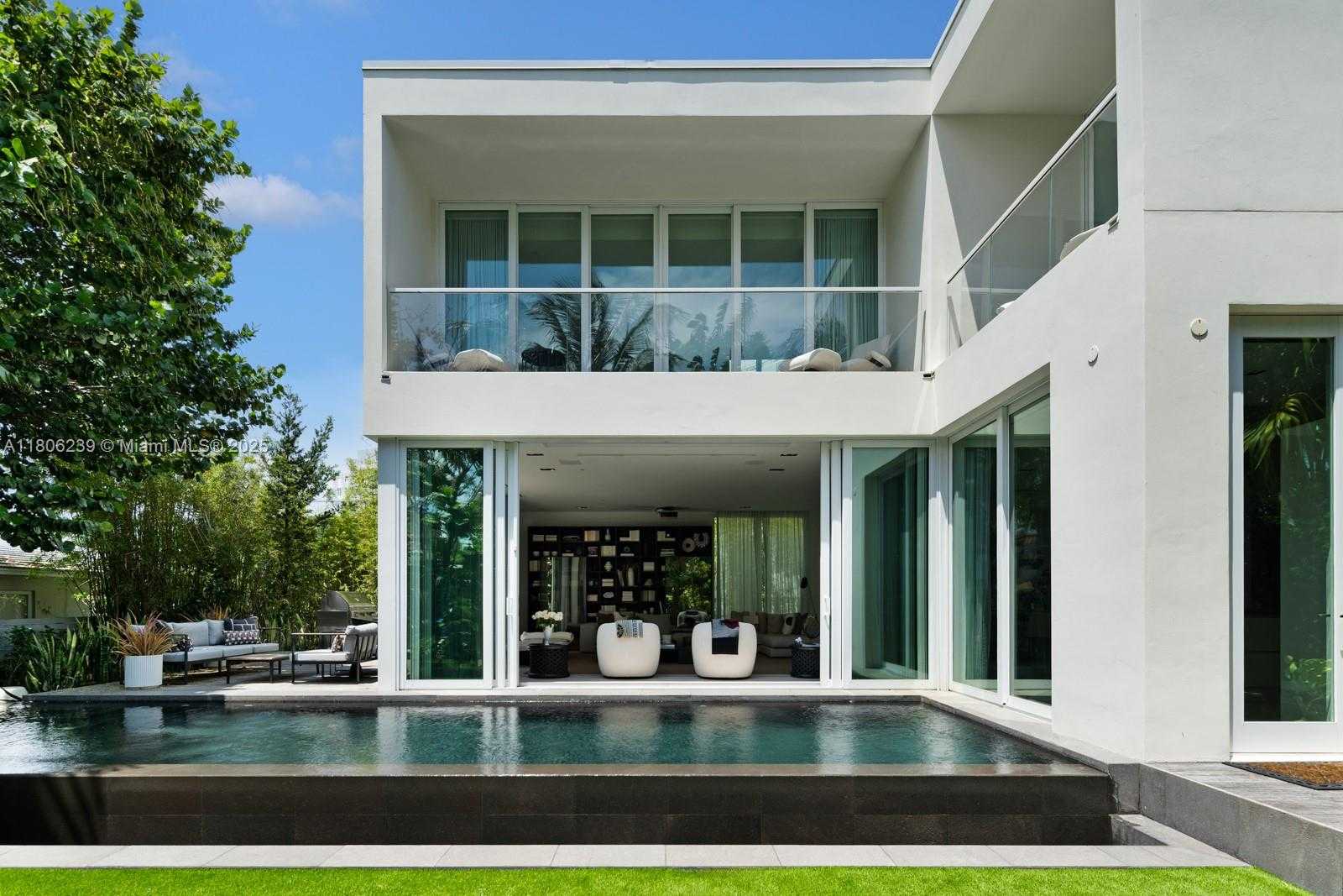 Small Image of 4700 NORTH MERIDIAN AVE, Miami Beach Number 9