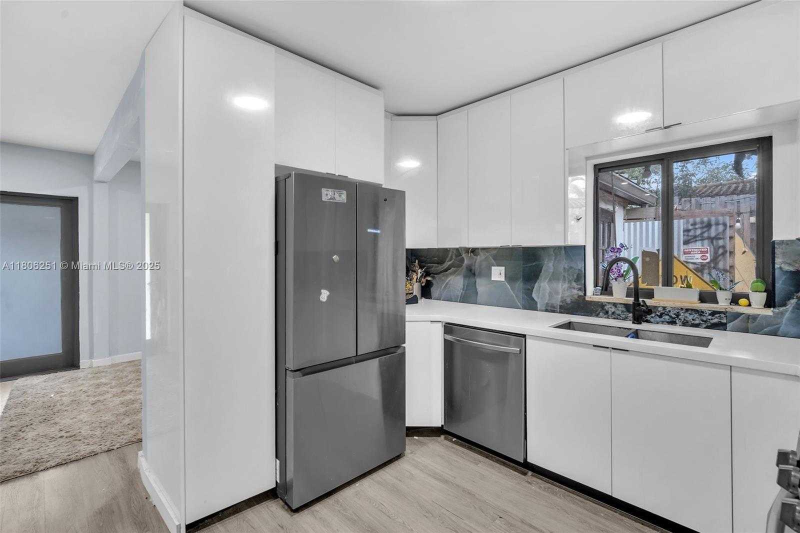 Small Image of 1635 NORTH EAST 174TH ST, North Miami Beach Number 12