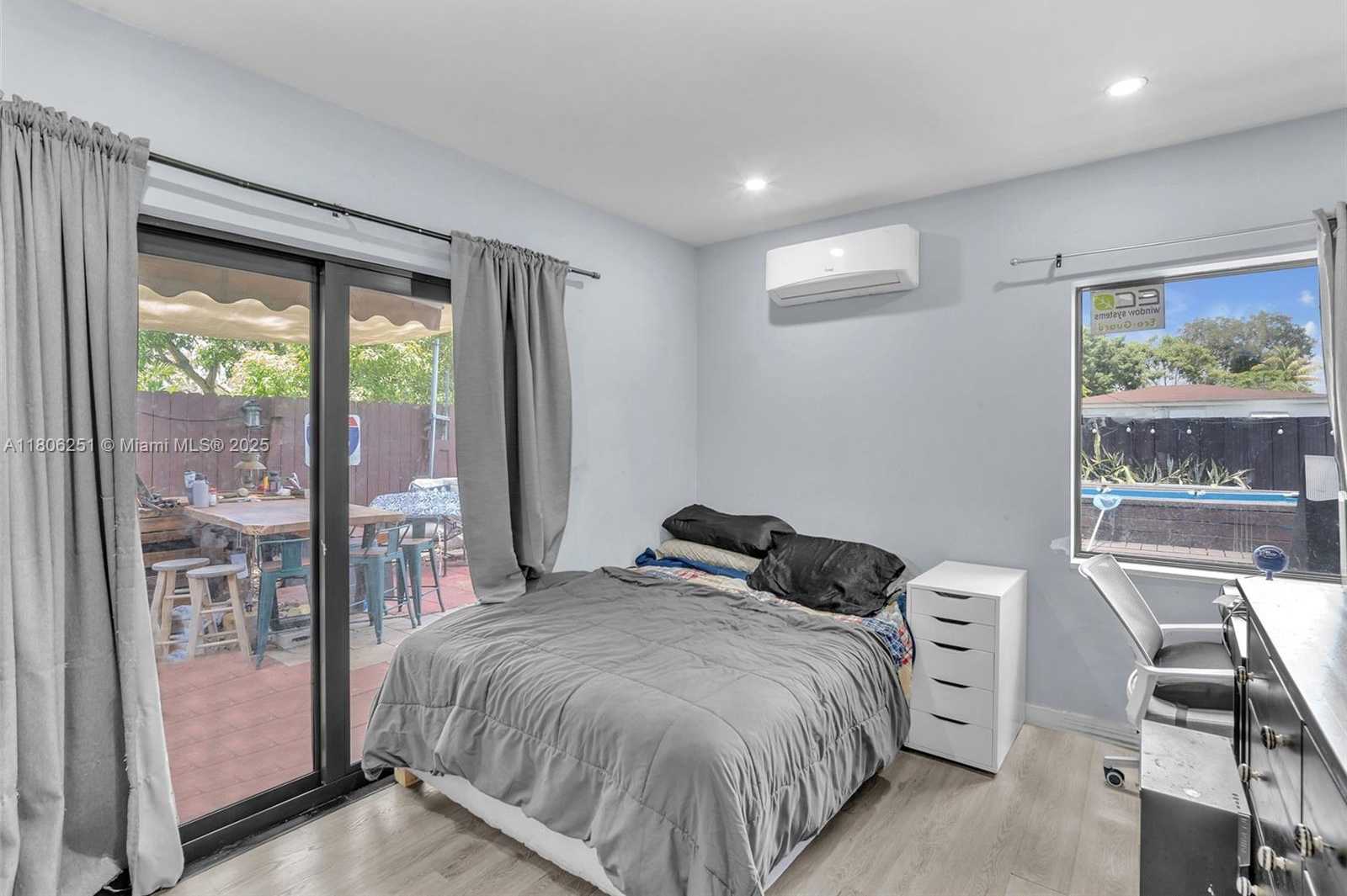 Small Image of 1635 NORTH EAST 174TH ST, North Miami Beach Number 14