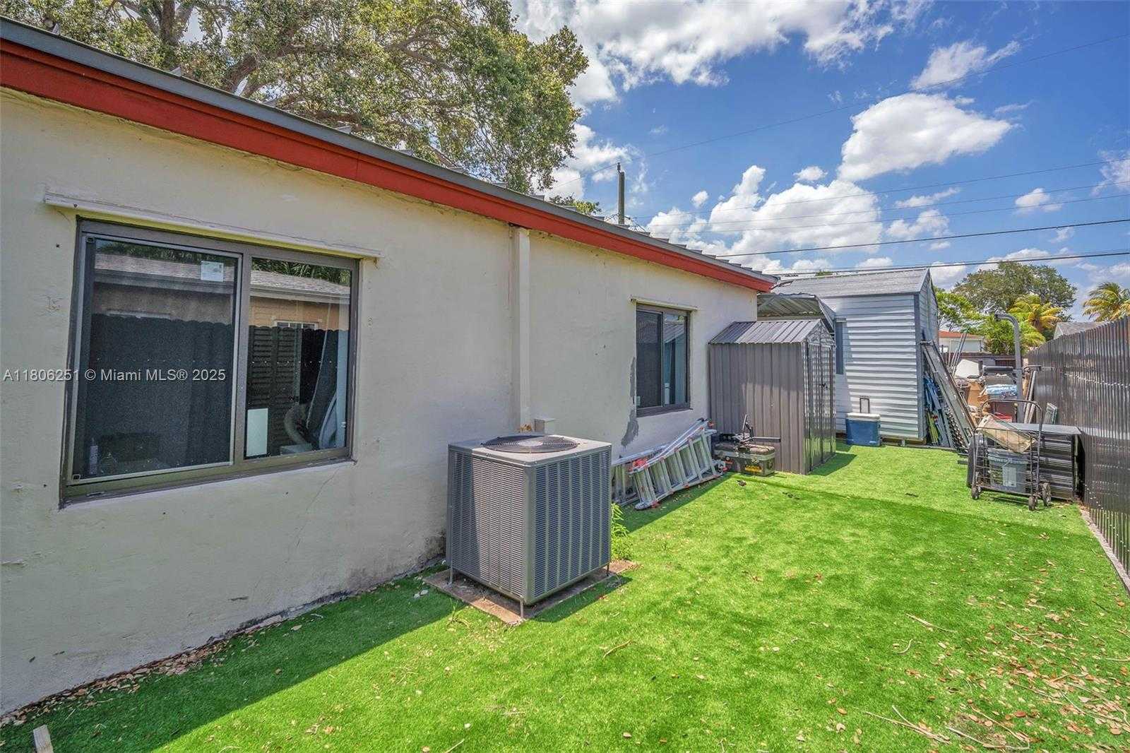 Small Image of 1635 NORTH EAST 174TH ST, North Miami Beach Number 31
