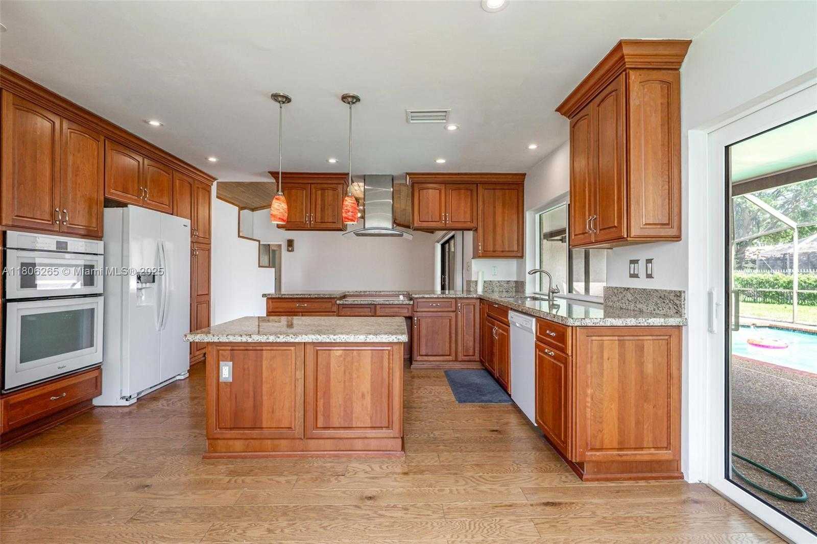 Small Image of 9919 SOUTH WEST 1ST CT, Coral Springs Number 10