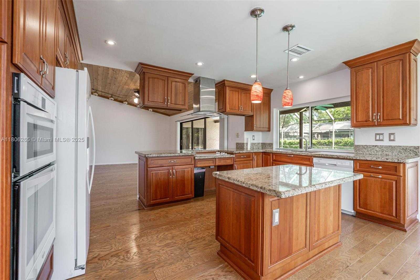 Small Image of 9919 SOUTH WEST 1ST CT, Coral Springs Number 11