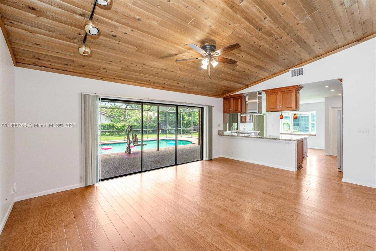 Small Image of 9919 SOUTH WEST 1ST CT, Coral Springs Number 13