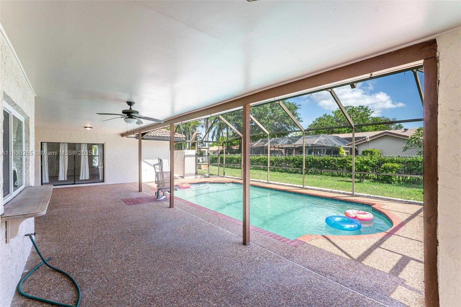 Small Image of 9919 SOUTH WEST 1ST CT, Coral Springs Number 29