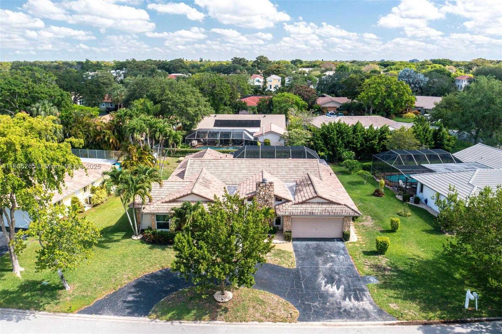 Small Image of 9919 SOUTH WEST 1ST CT, Coral Springs Number 38