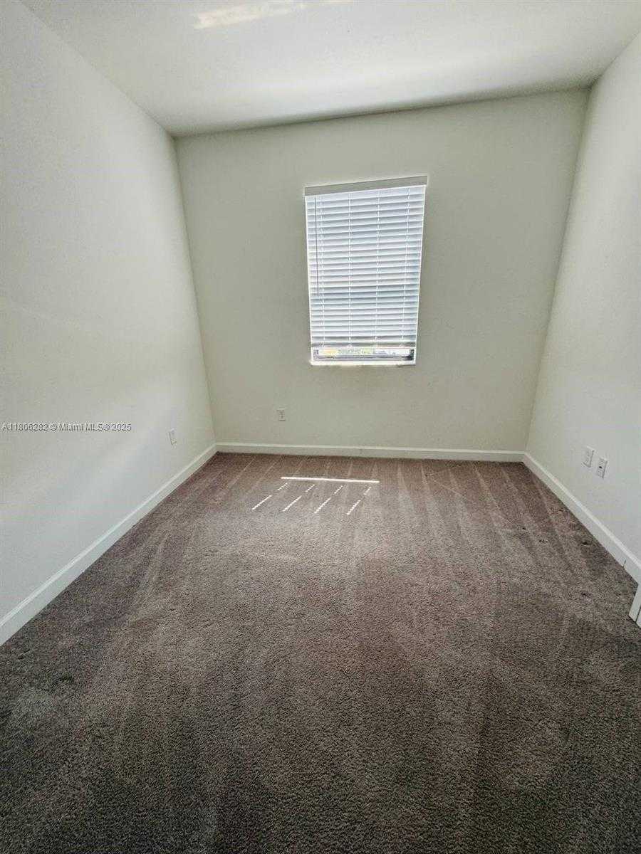 Small Image of 11869 SOUTH WEST 246TH TER, Homestead Number 10