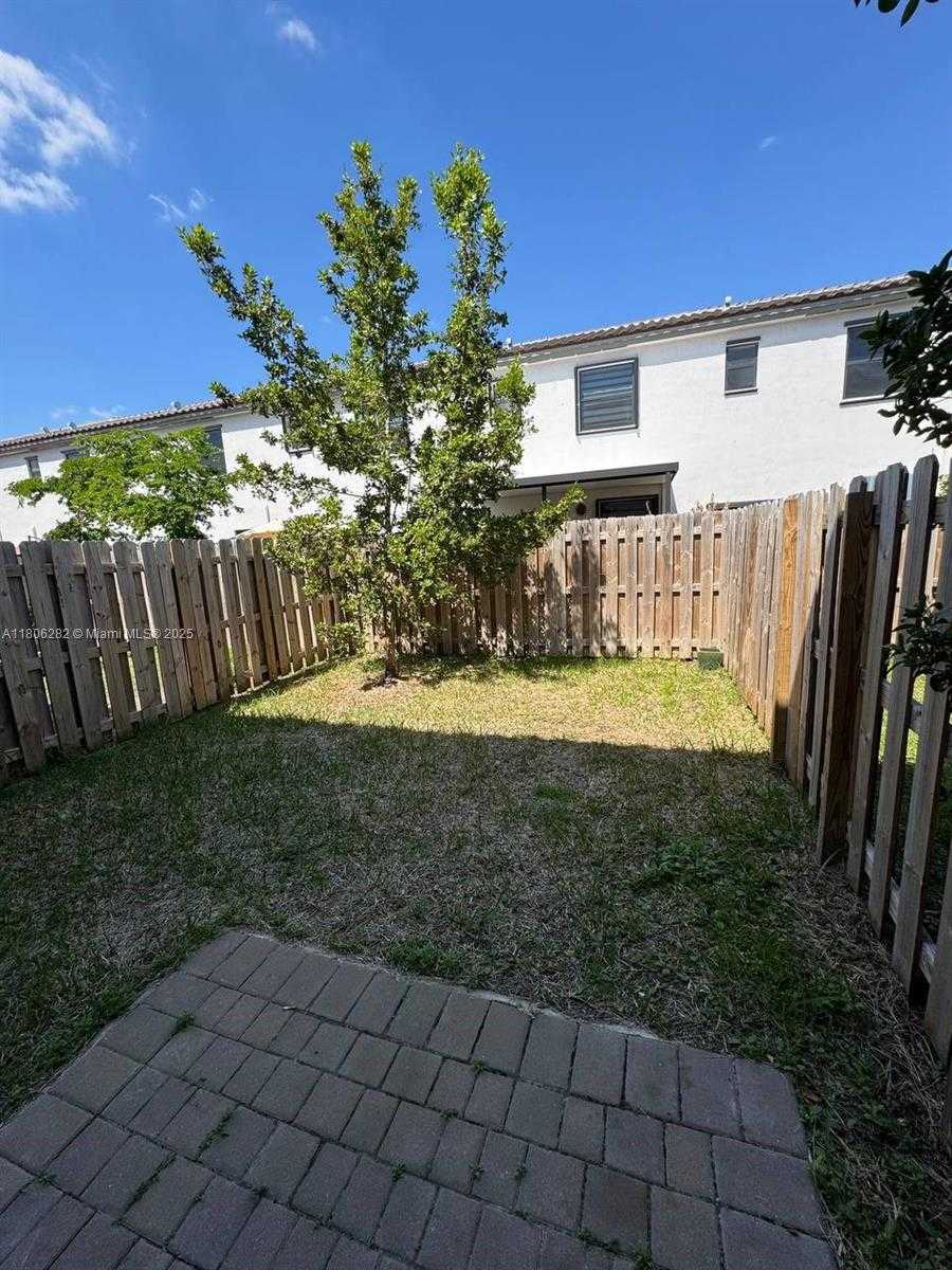 Small Image of 11869 SOUTH WEST 246TH TER, Homestead Number 2