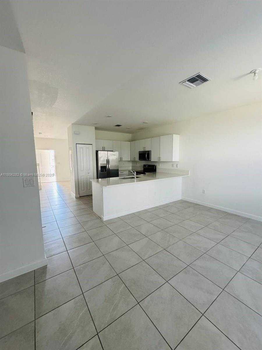 Small Image of 11869 SOUTH WEST 246TH TER, Homestead Number 6