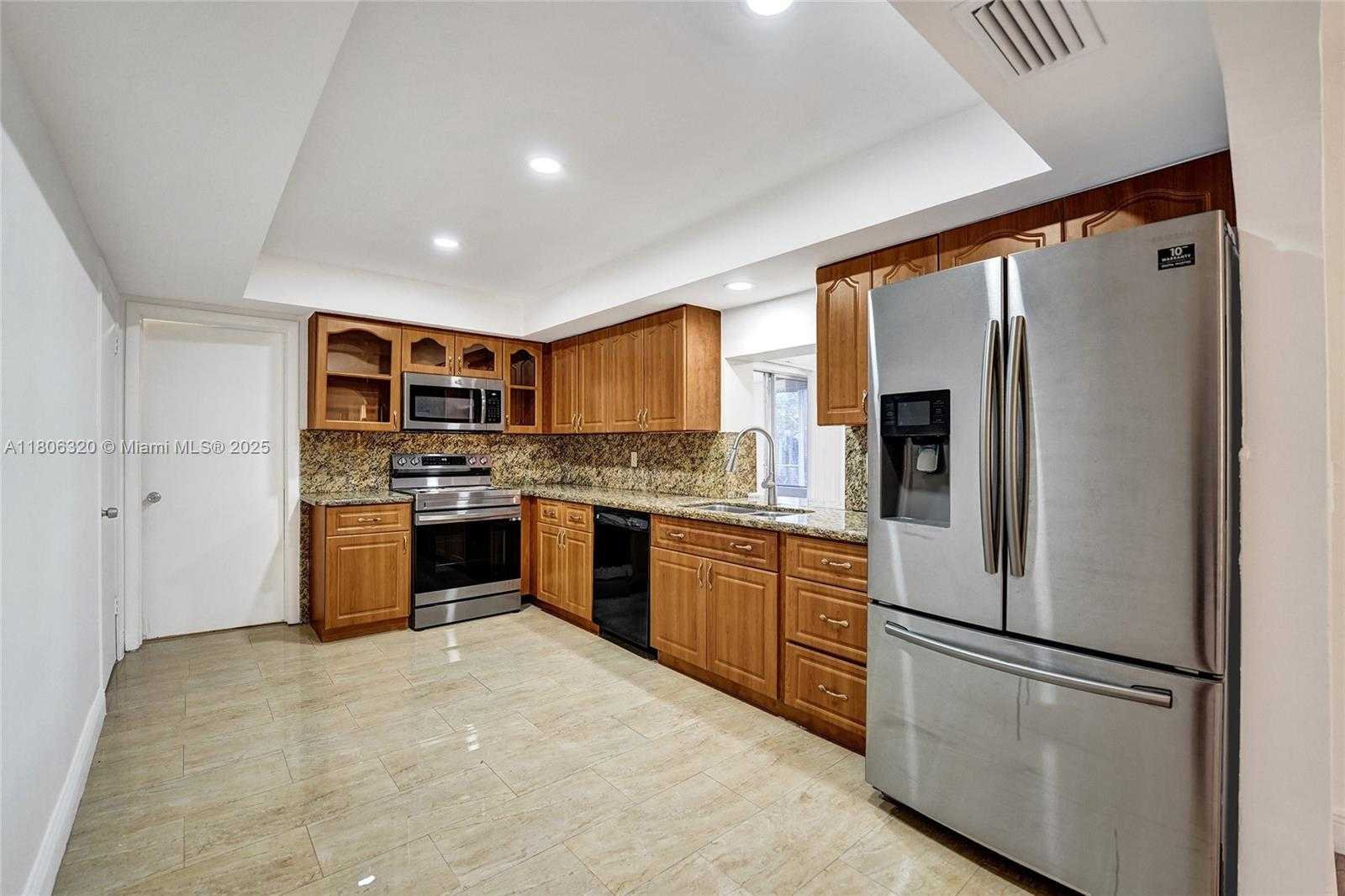 Small Image of 5861 NORTH WEST 18TH CT, Sunrise Number 17