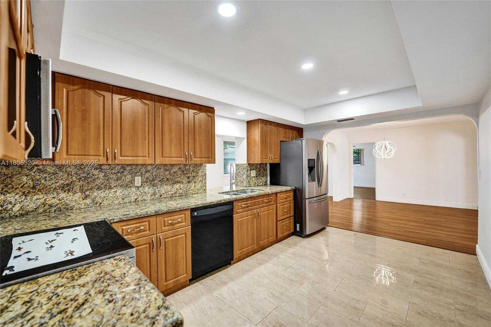 Small Image of 5861 NORTH WEST 18TH CT, Sunrise Number 20