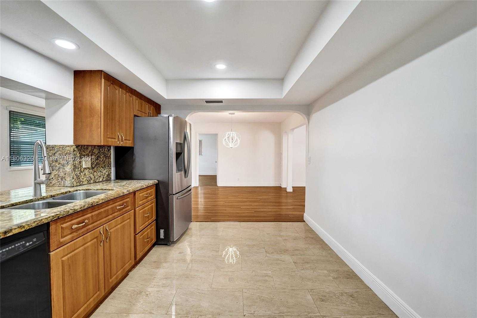 Small Image of 5861 NORTH WEST 18TH CT, Sunrise Number 21