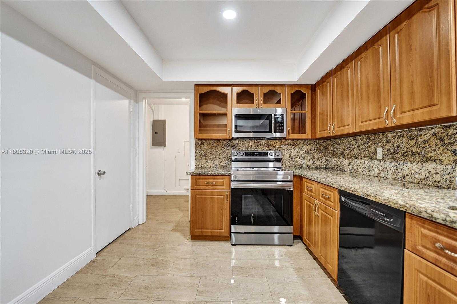 Small Image of 5861 NORTH WEST 18TH CT, Sunrise Number 23