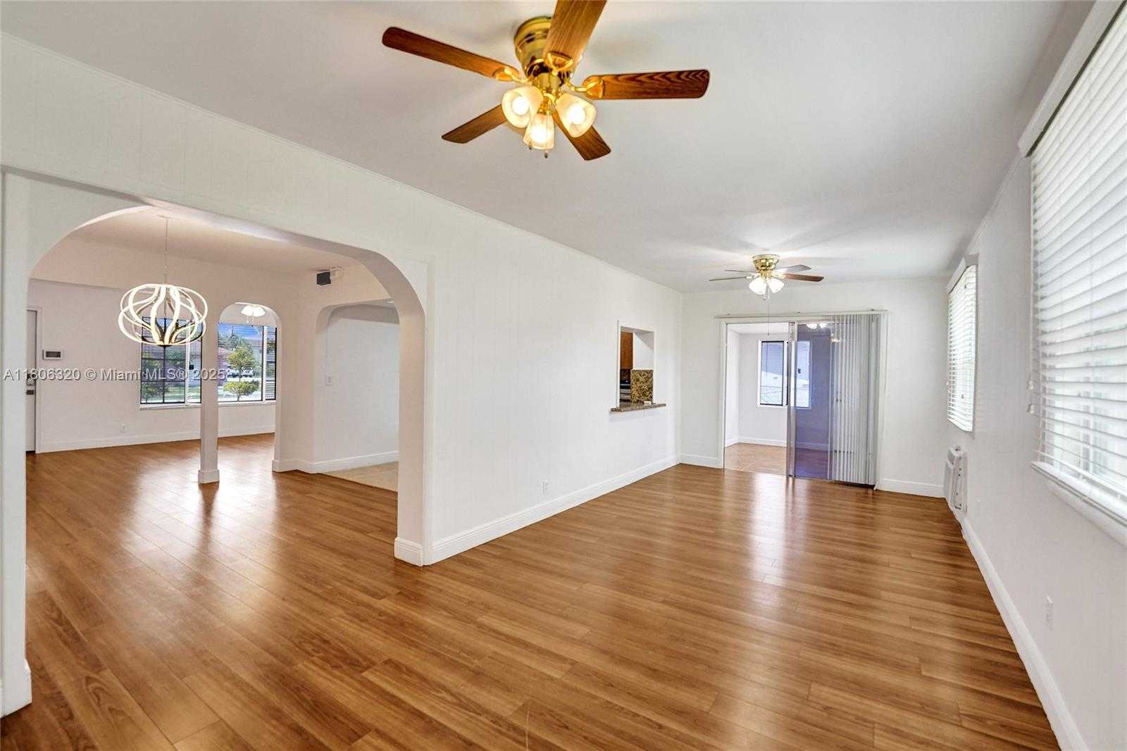 Small Image of 5861 NORTH WEST 18TH CT, Sunrise Number 30