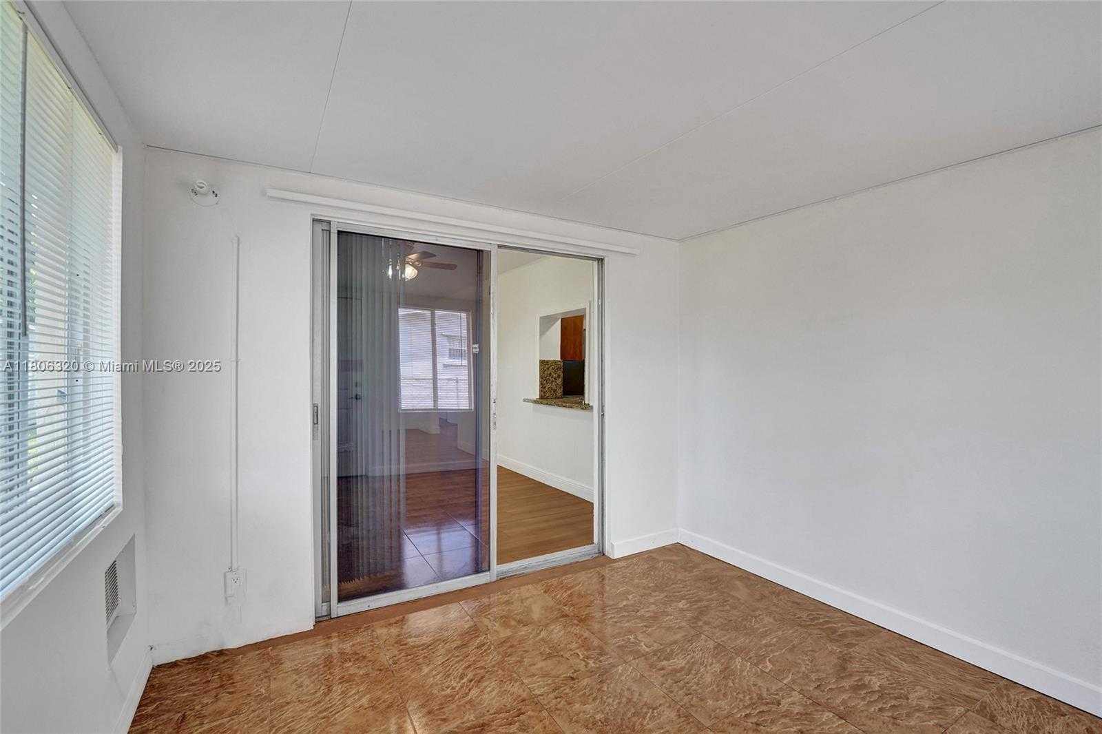 Small Image of 5861 NORTH WEST 18TH CT, Sunrise Number 36
