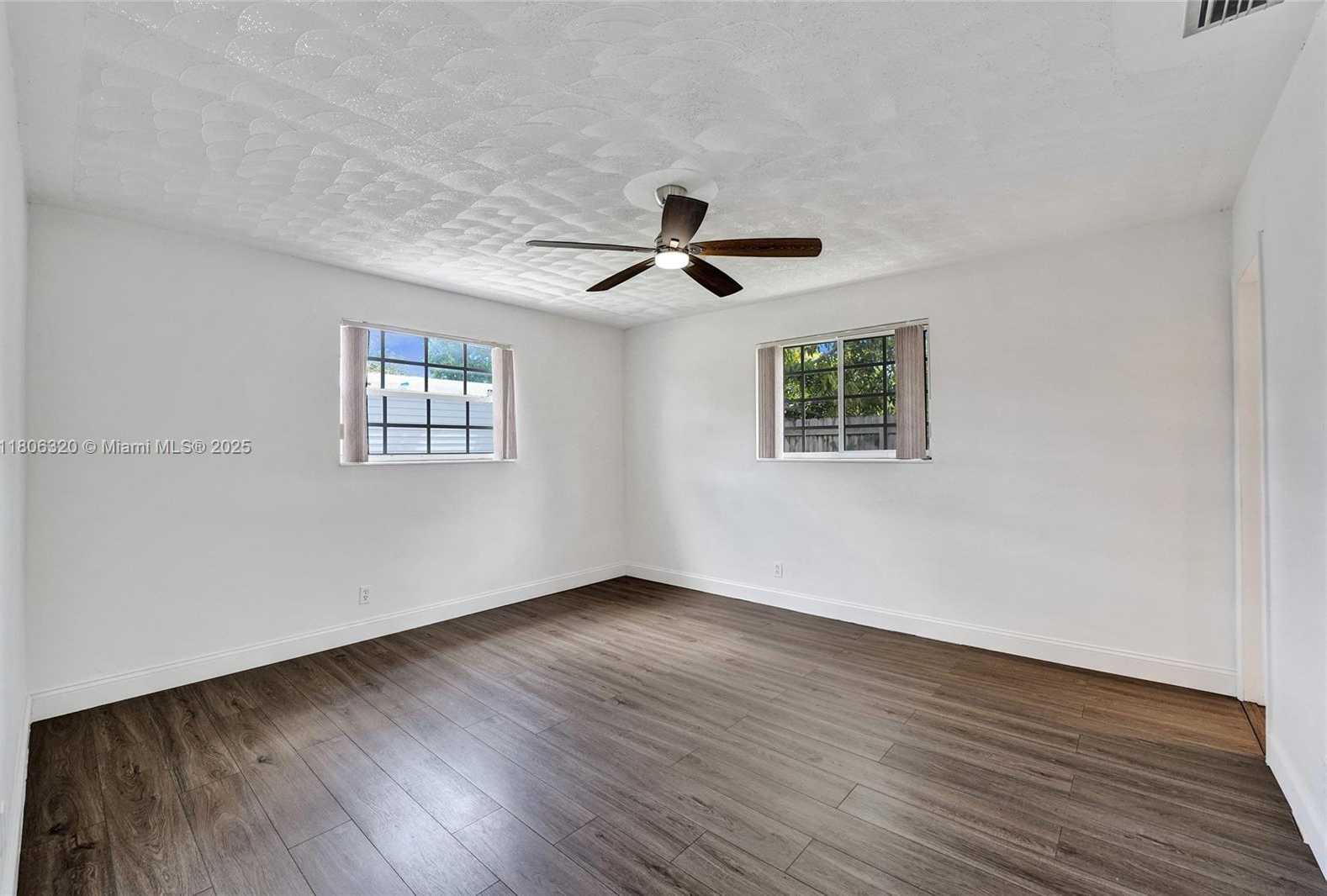 Small Image of 5861 NORTH WEST 18TH CT, Sunrise Number 37