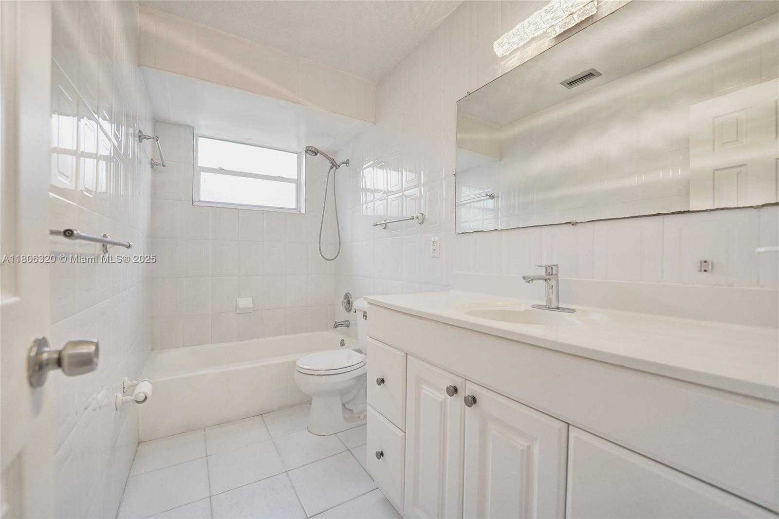 Small Image of 5861 NORTH WEST 18TH CT, Sunrise Number 46