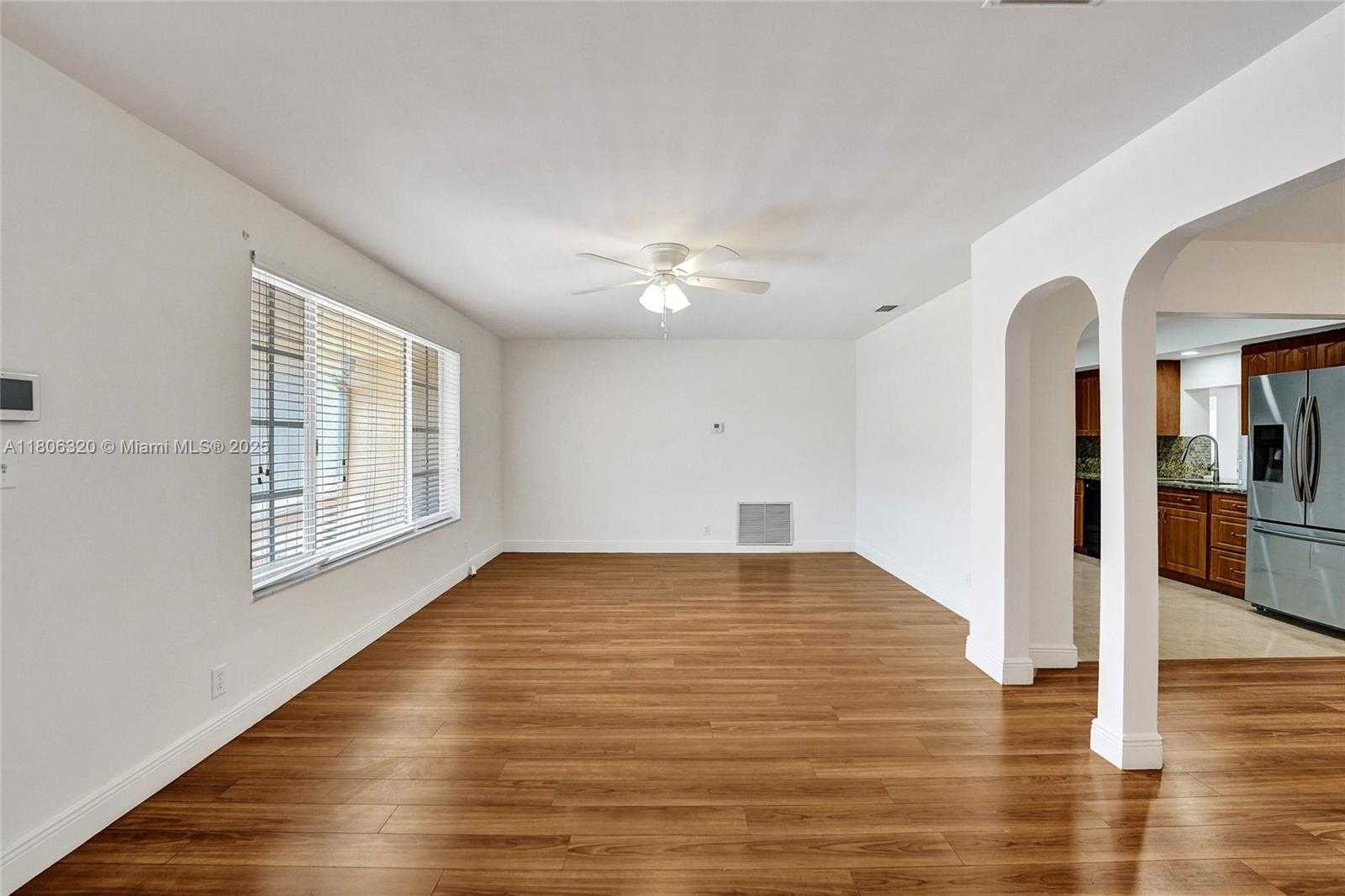 Small Image of 5861 NORTH WEST 18TH CT, Sunrise Number 5