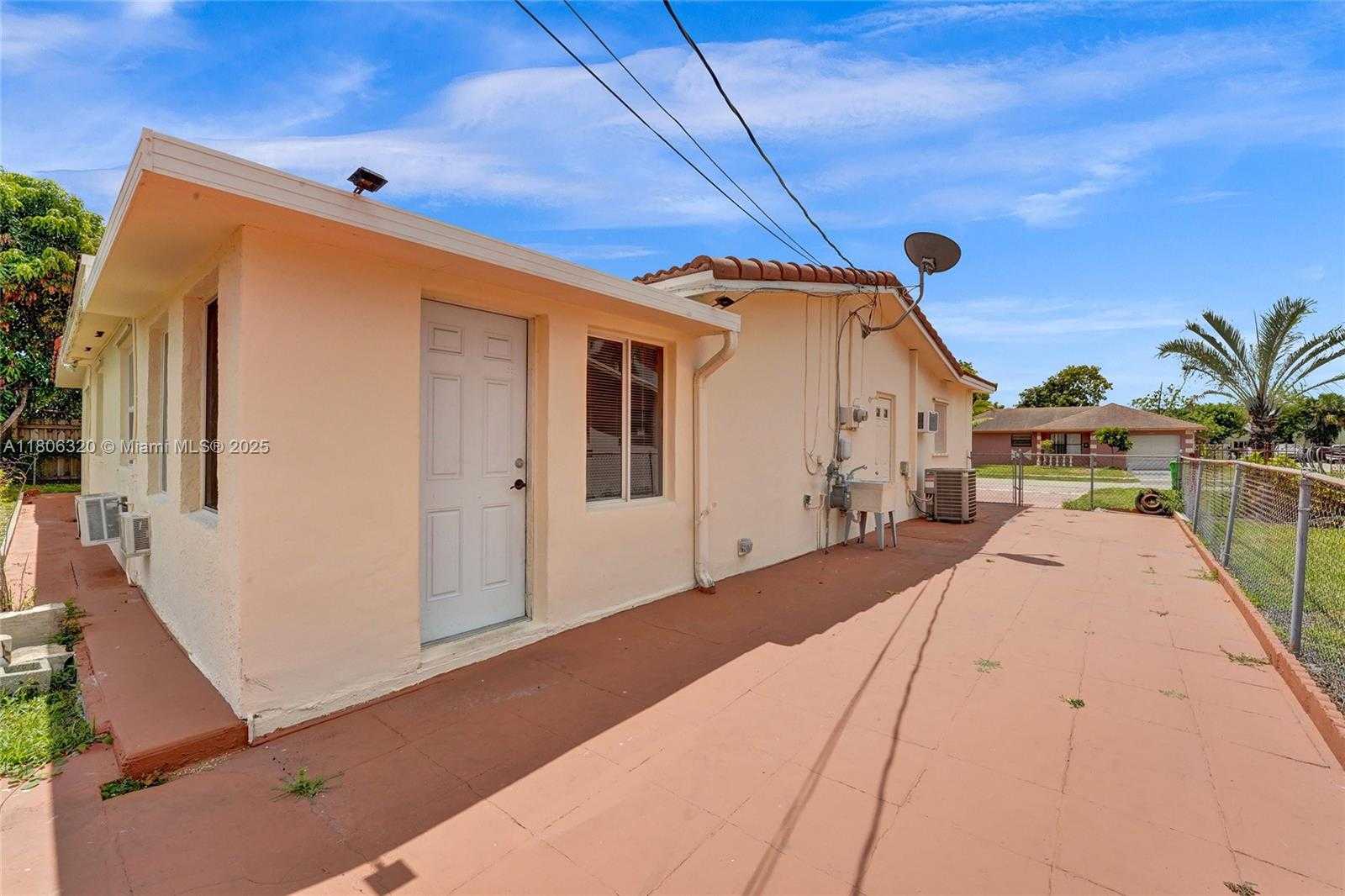 Small Image of 5861 NORTH WEST 18TH CT, Sunrise Number 56