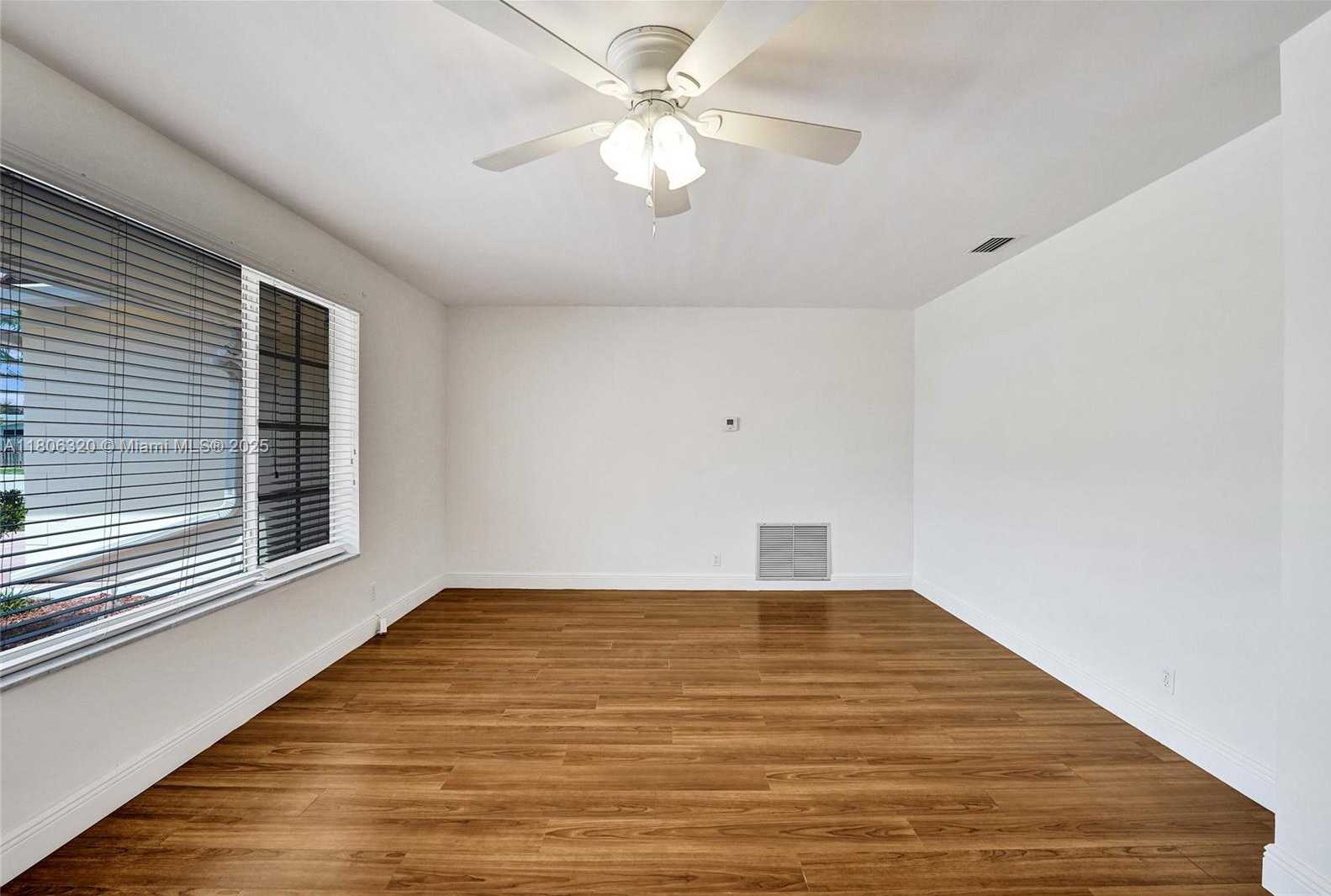 Small Image of 5861 NORTH WEST 18TH CT, Sunrise Number 6