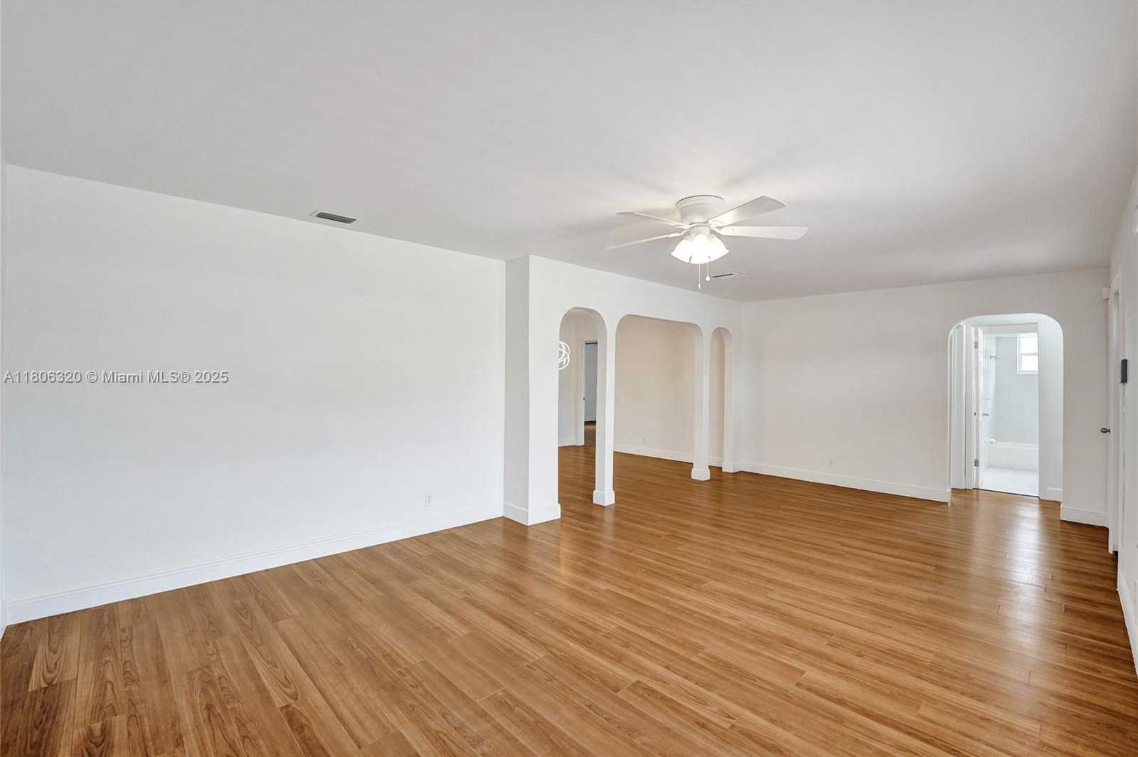 Small Image of 5861 NORTH WEST 18TH CT, Sunrise Number 7
