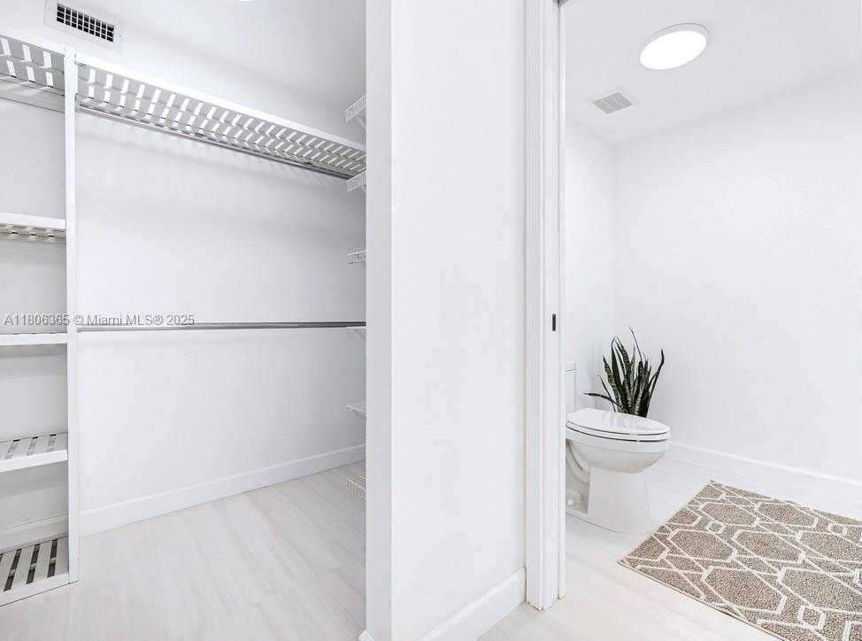 Small Image of 65 NORTH EAST 107TH ST, Miami Shores Number 17