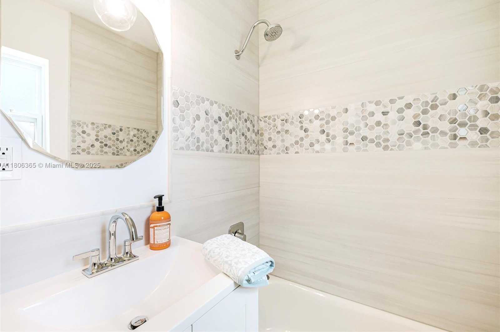 Small Image of 65 NORTH EAST 107TH ST, Miami Shores Number 37