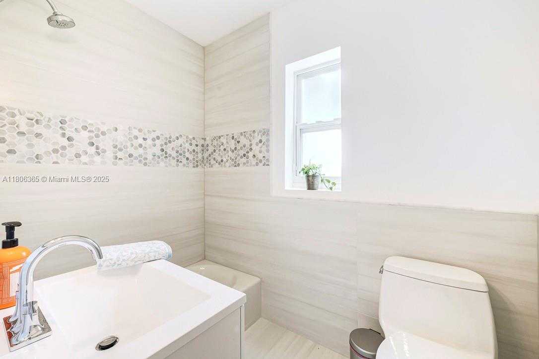 Small Image of 65 NORTH EAST 107TH ST, Miami Shores Number 38