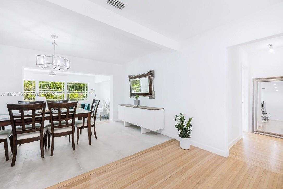Small Image of 65 NORTH EAST 107TH ST, Miami Shores Number 9