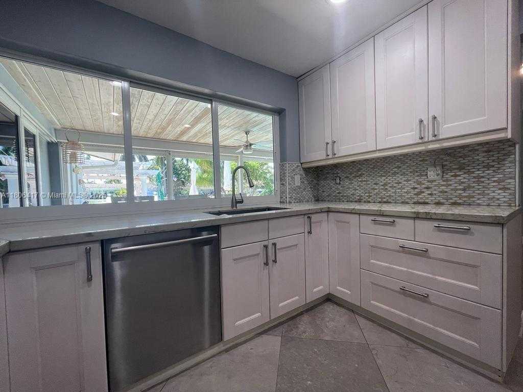 Small Image of 2770 NORTH EAST 8TH CT, Pompano Beach Number 20