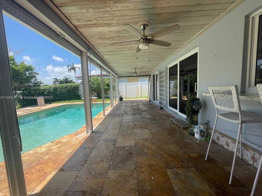 Small Image of 2770 NORTH EAST 8TH CT, Pompano Beach Number 32