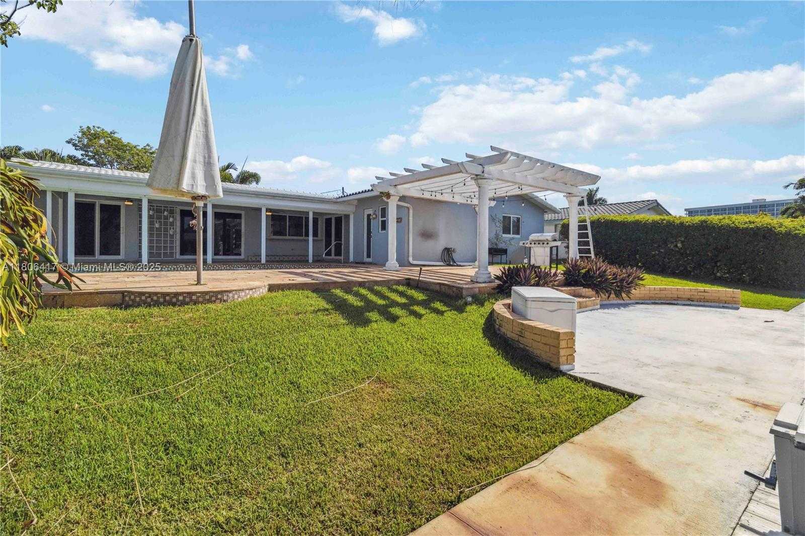 Small Image of 2770 NORTH EAST 8TH CT, Pompano Beach Number 48