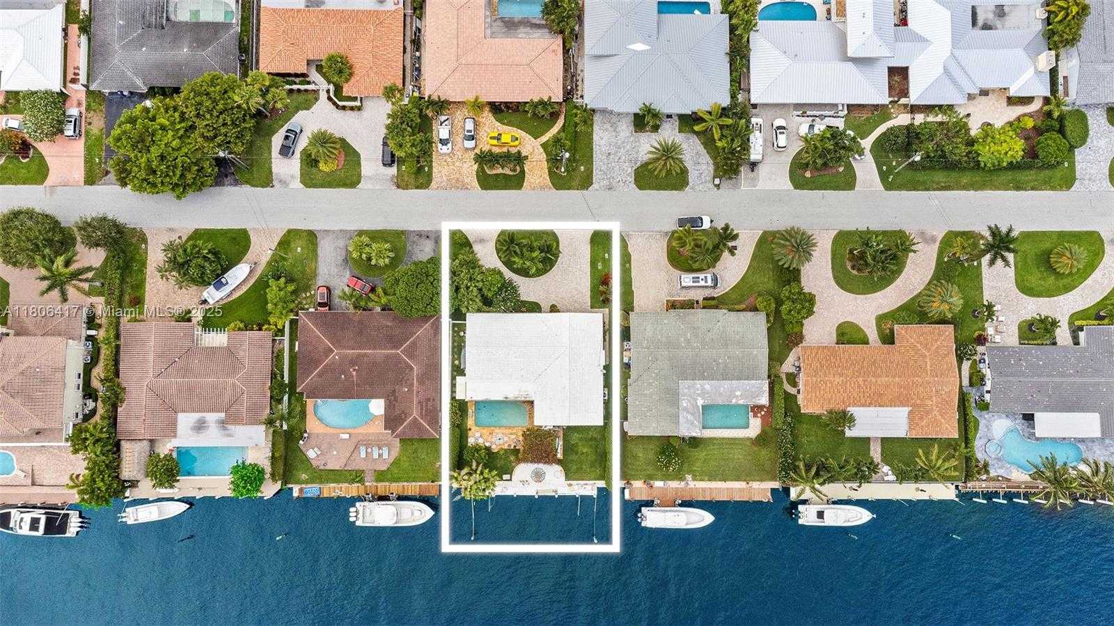 Small Image of 2770 NORTH EAST 8TH CT, Pompano Beach Number 5